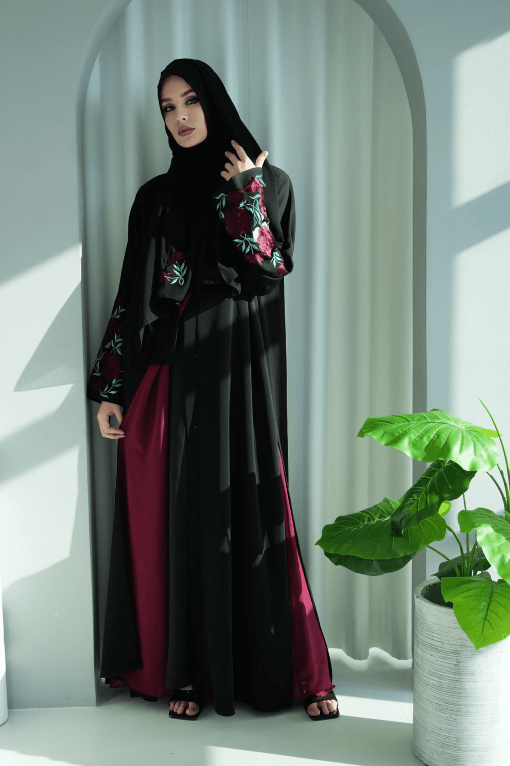 Safia Red Rose Abaya